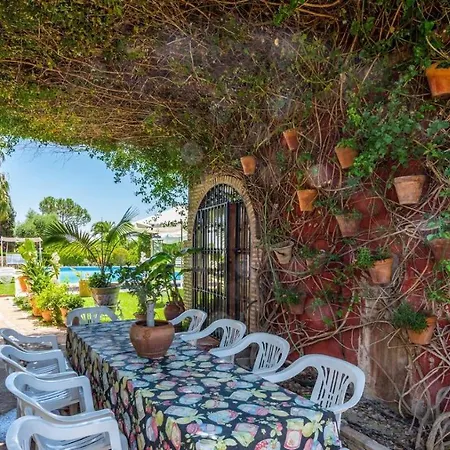 La Capilla Palacios Y Villafranca By Ruralidays Holiday home